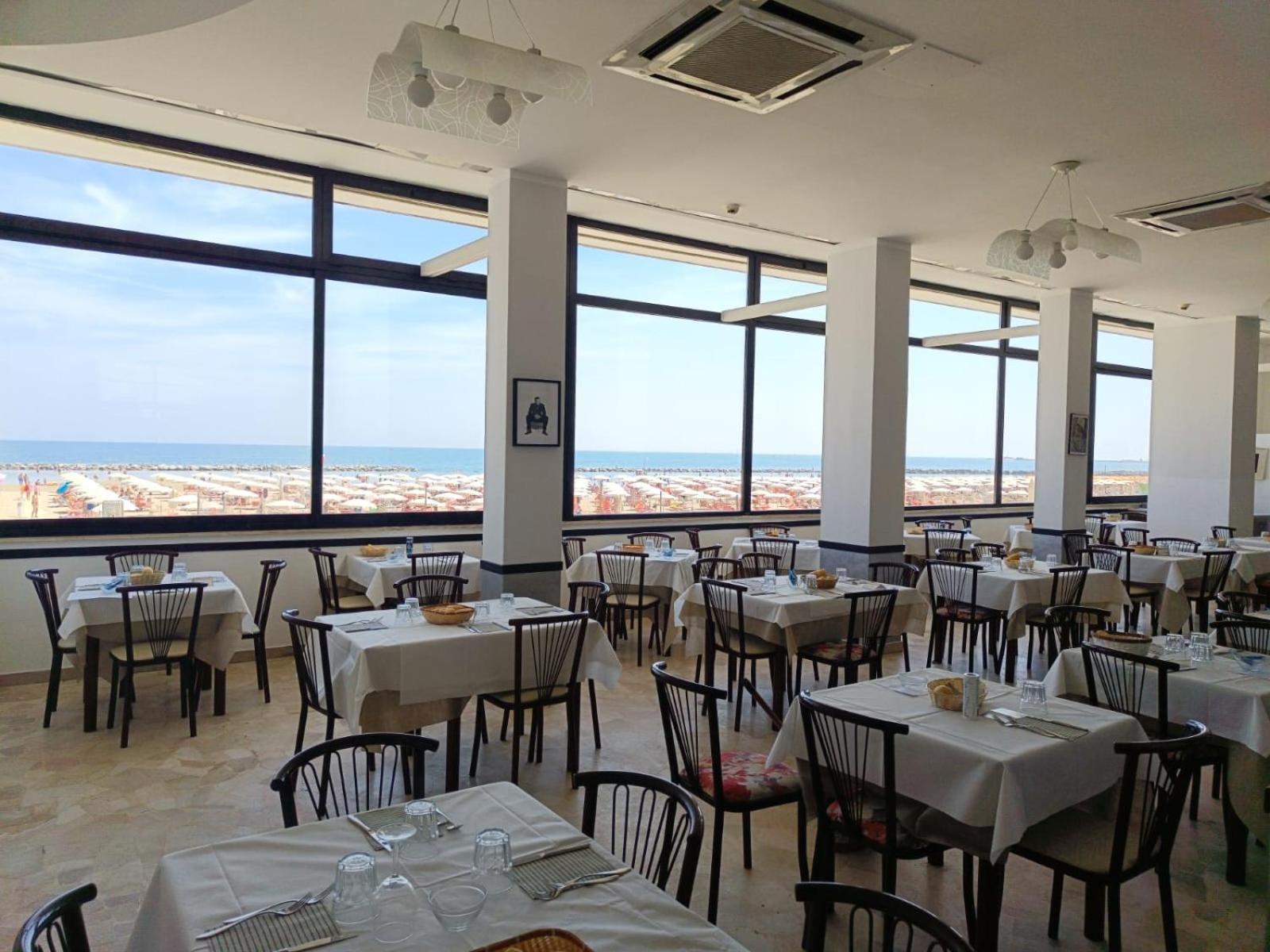 Blumen Hotel 3*